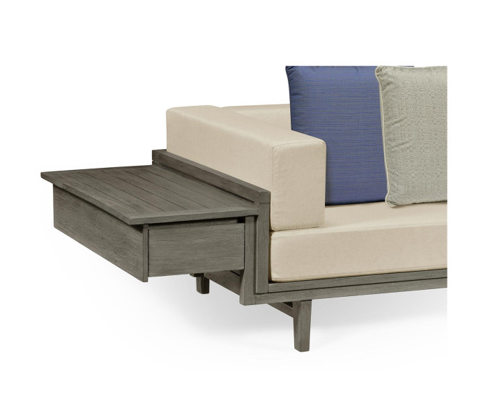 Outdoor Day Bed (Com)
