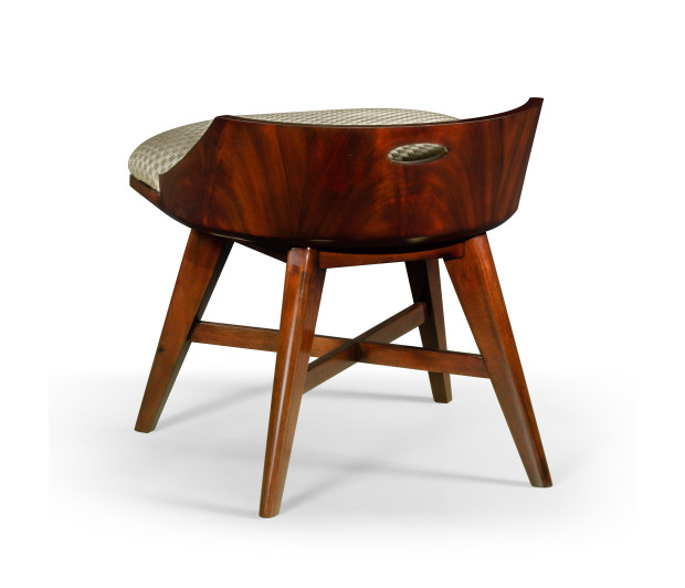 Dressing chair - VIP room