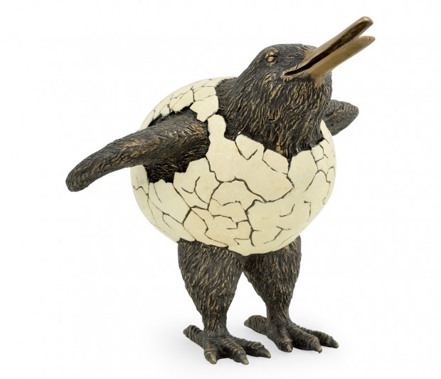 Antique Dark Bronze Kiwi in Broken Eggshell