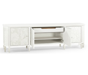 Mammatus Entertainment Console