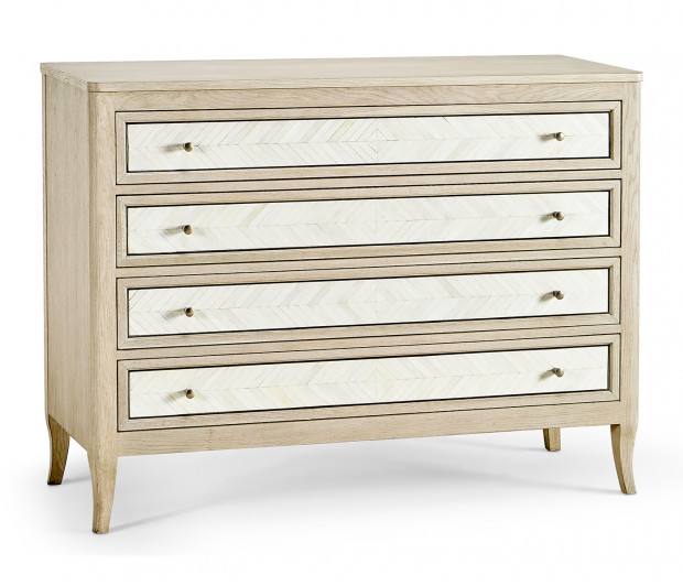 Berm Bachelors Chest