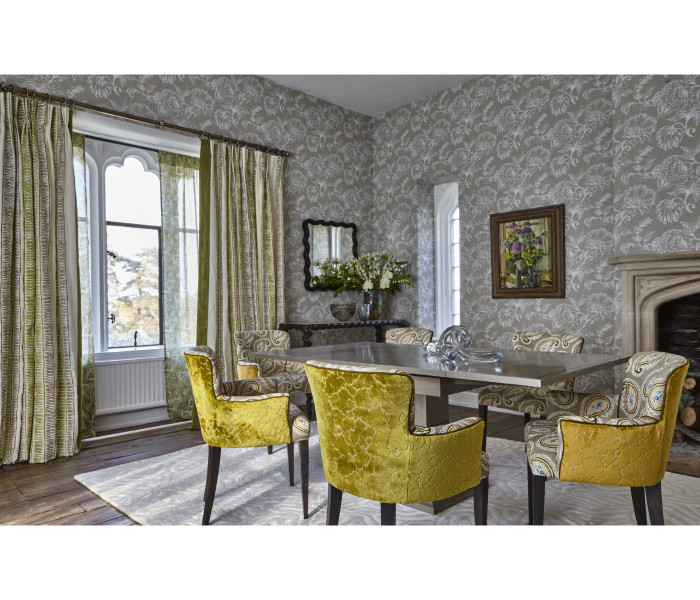 Karinta Console Table